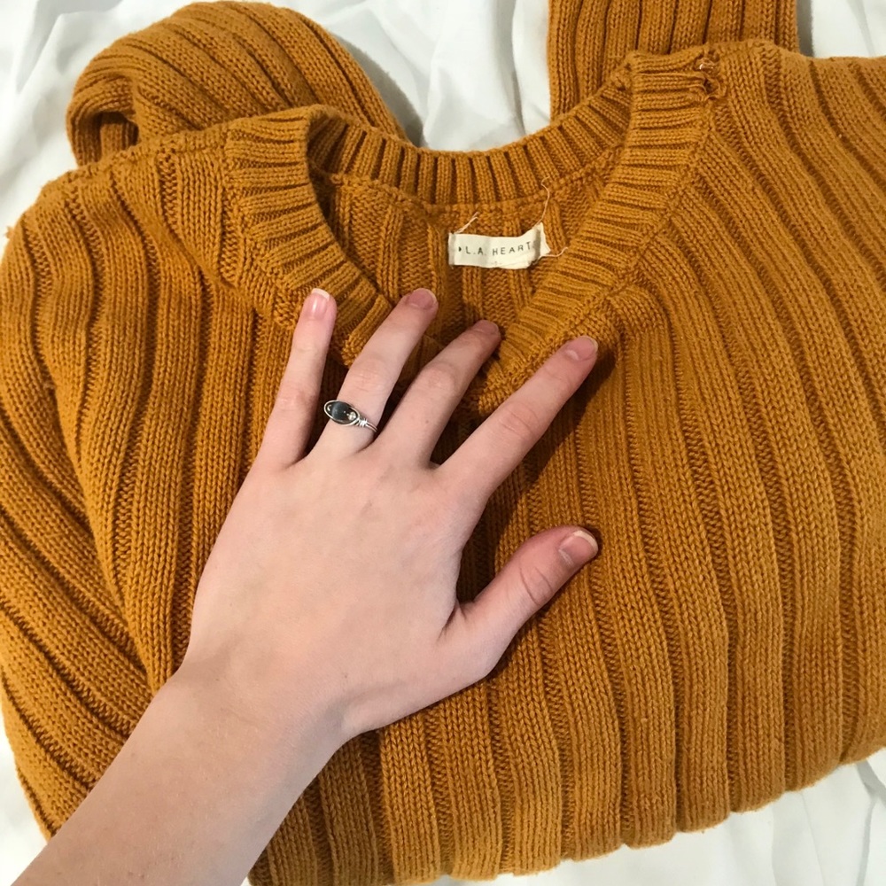 Mustard yellow PacSun brand sweater